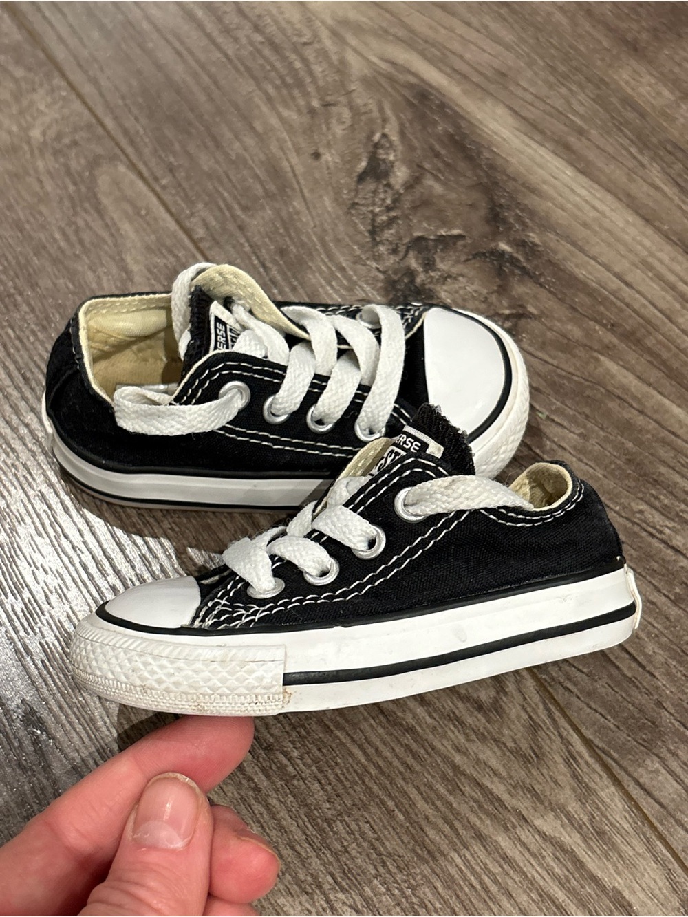 Converse Chuck Taylor All Star Low Top Sneakers - Black - Size 4C